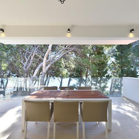 Chiponsky One - 5 Star Beachfront Property Bol Luaran gambar